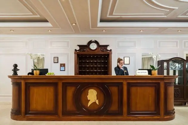Mozart Hotel - Lobi