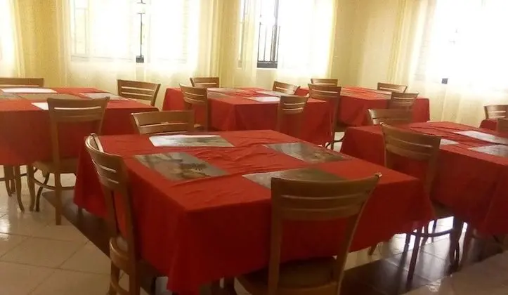 Mparo Guest Apartments - Yerinde Yemek
