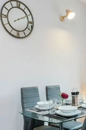 MPL Apartments The Junction Corporate Lets 2 Bed/free Parking - Yerinde Yemek