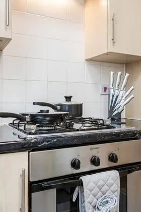 MPL Apartments Watford/croxley Biz Parks Corporate Lets 2 Bed/free Parking