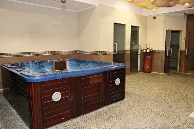 MPM Hotel Merryan - Havuz