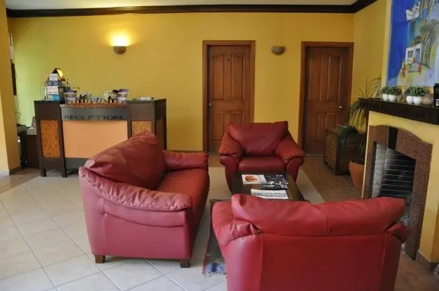 Mr. Dim Exclusive Apart Hotel - Lobi