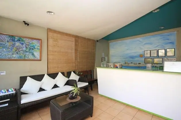 MR Holidays Hotel - Lobi