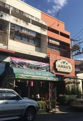 Mr.Jungle Trek House