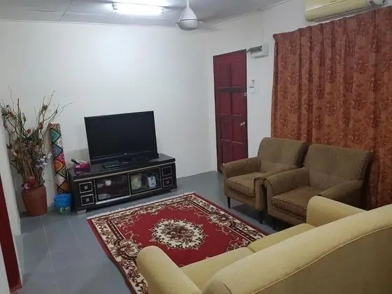 Mri Homestay Sg Buloh - 2 Br House With Centralised Private Pool - Mülk Olanakları