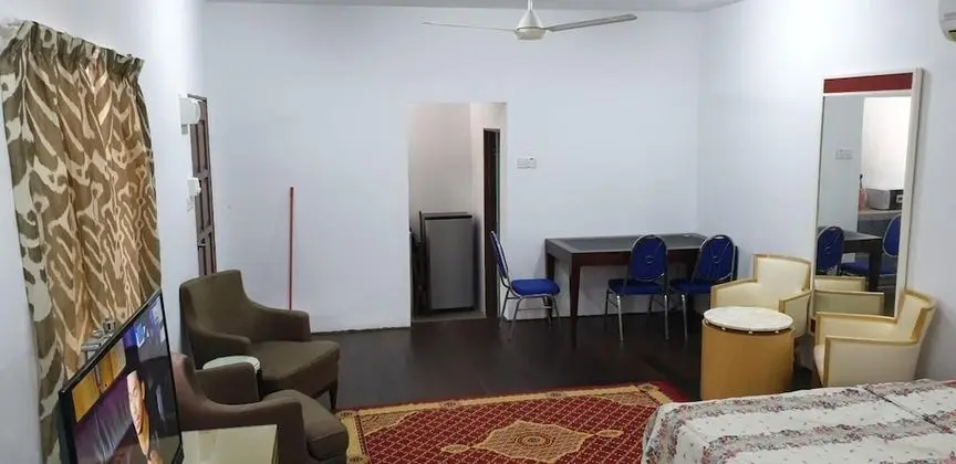 Mri Homestay Sg Buloh - Studio Unit With Chargeable Private Pool - Mülk Olanakları