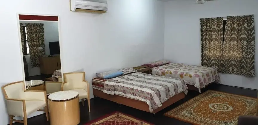 Mri Homestay Sg Buloh - Studio Unit With Chargeable Private Pool - Mülk Olanakları