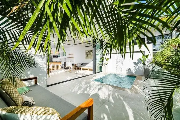 The mVillas with Exclusive Beach Club Access - Havuz