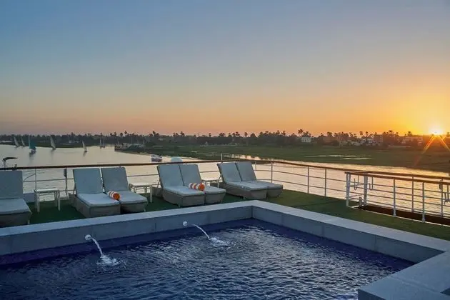 MS Movenpick Royal Lily - Luxor Aswan - Havuz