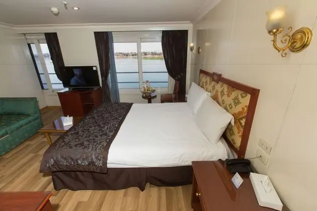 MS Nile Azur, Luxor-Luxor 7 Nts Cruise Sat-Sat - Oda