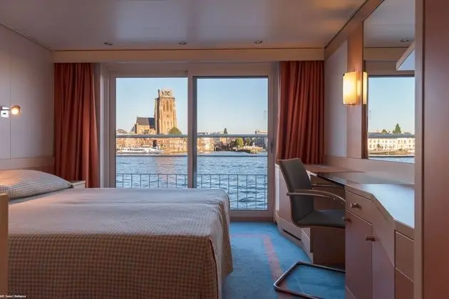 MS Select Bellejour - Neuss