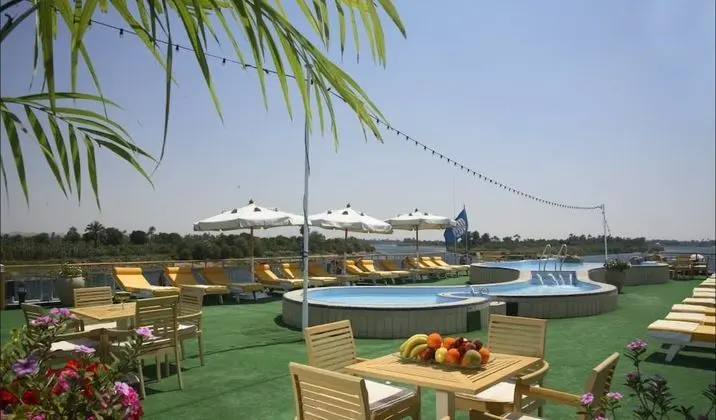 MS Sonesta Star Goddess,Luxor-Aswan 4 Night Cruise Mon-Fri - Havuz