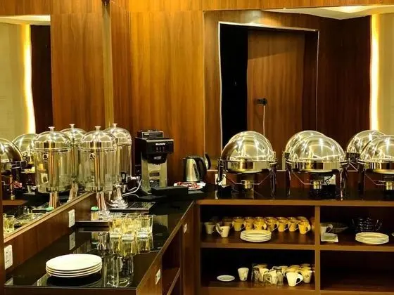 Msharef Al Moden Suites - Yerinde Yemek