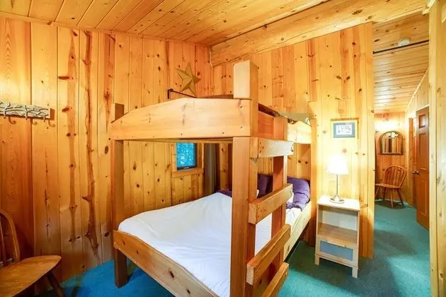 Mt Baker Lodging Cabin 10 – WIFI, FRPL, W/D, SLEEPS 8, by MBL - İç Mekan