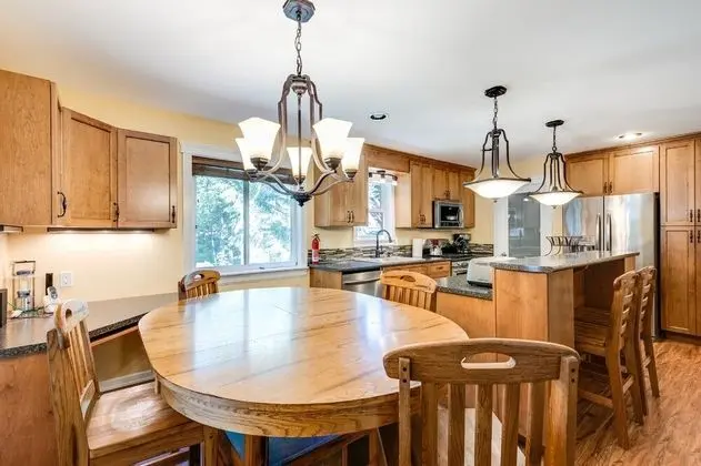 Mt. Baker Lodging Cabin 22 – PETS OK, WIFI, SLEEPS 8! BY MBL - Yerinde Yemek