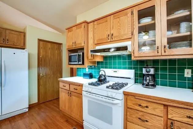 Mt. Baker Lodging Cabin 29 -HOT TUB, WIFI, SLEEPS 11! by MBL - Mutfak