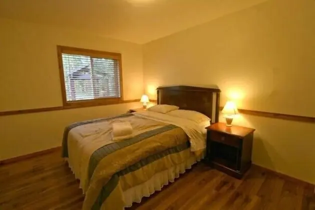 Mt Baker Lodging Cabin 3 Sleeps 26 - Oda