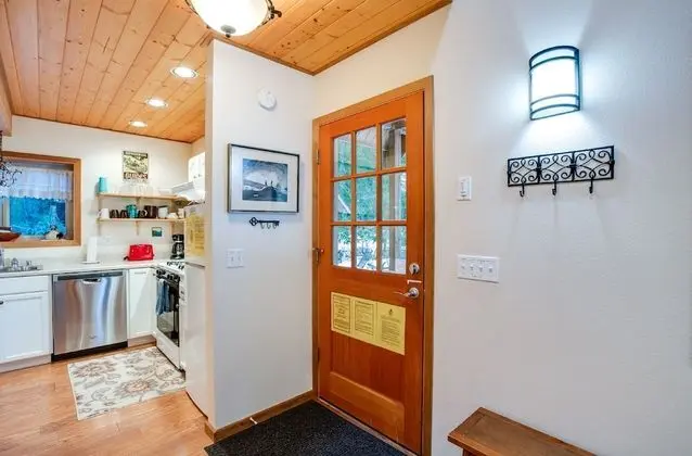 Mt. Baker Lodging Cabin 4 –Pet Friendly, Sleeps 5! by MBL - Lobi