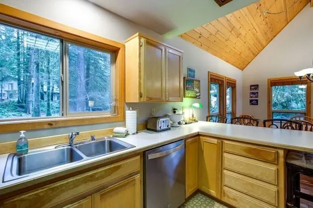 Mt Baker Lodging Cabin 40 - Sleeps 10 - Mutfak