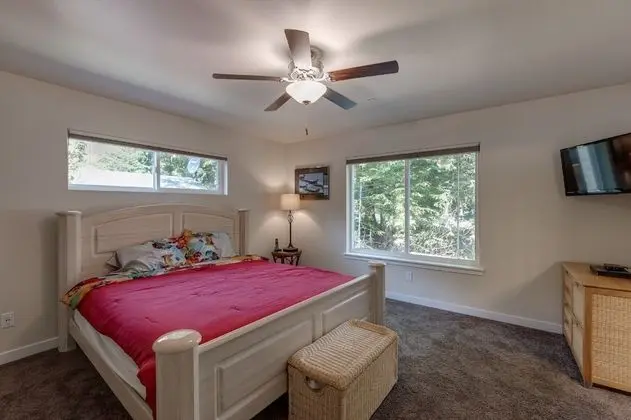 Mt Baker Lodging Cabin 47 - FRPL, LK VIEW, SLEEPS 6! by MBL - Oda