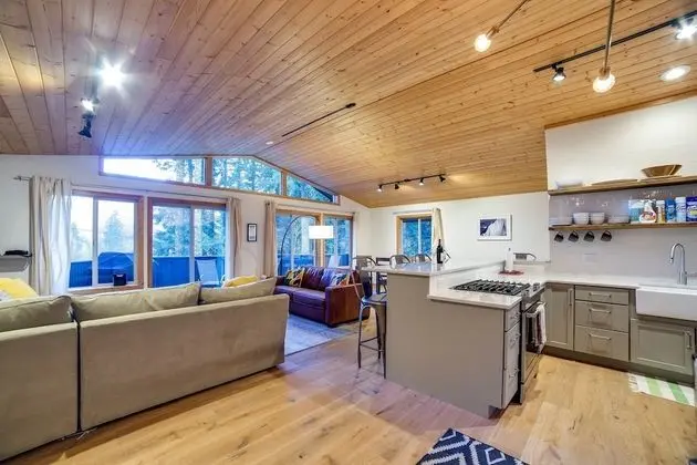 Mt. Baker Lodging Cabin 54 – Mt View, WiFi, Sleeps 6! by MBL - İç Mekan