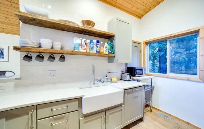 Mt. Baker Lodging Cabin 54 – Mt View, WiFi, Sleeps 6! by MBL - Mutfak