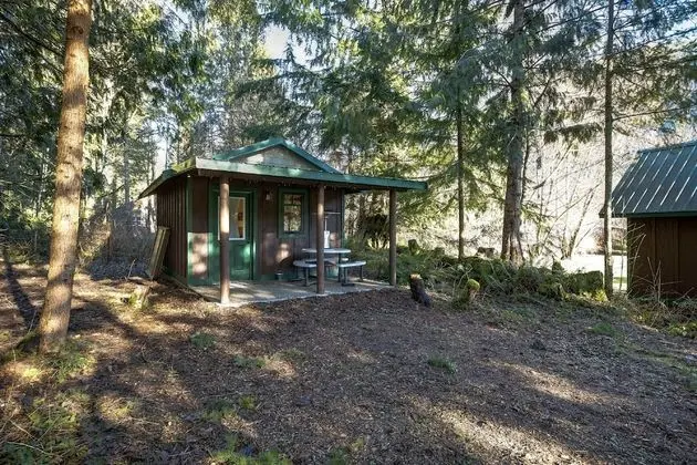 Mt Baker Lodging Cabin 72 - PETS, MT VIEWS, SLEEPS 4! by MBL