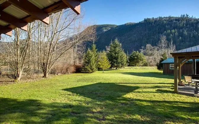 Mt Baker Lodging Cabin 72 - PETS, MT VIEWS, SLEEPS 4! by MBL - Dış Mekan