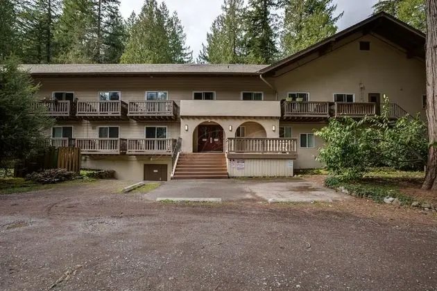 Mt. Baker Lodging Condo 56 – FRPL, WiFi, Sleeps 4! by MBL