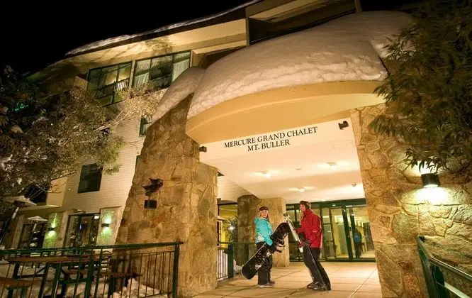 Mt Buller Chalet Hotel & Suites