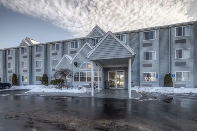 Mt Pleasant Inn and Suites