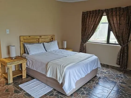 Mthembuskloof Country Lodge - Oda