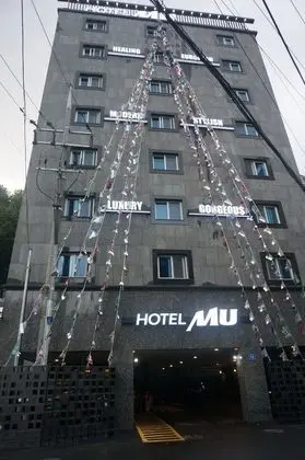 Hotel MU