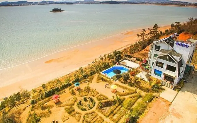 Muan Punggyeong Pension