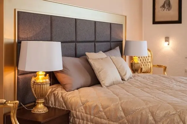 Villa Muenz Luxurious Residence