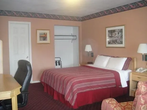 Muir Lodge Motel