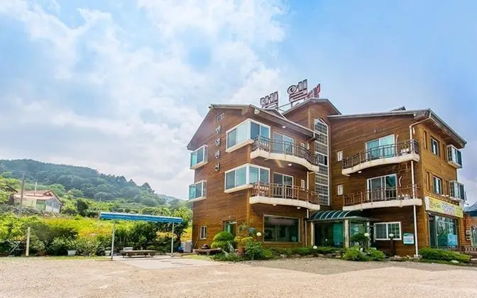 Muju Bethel Pension