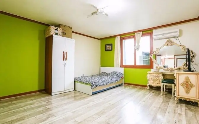 Muju Snowflower Travel Pension - Oda