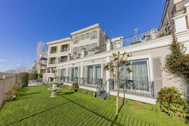 Mula Hotel