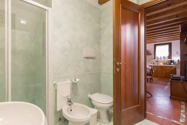 The Mulberries Three Bedroom and two Bathroom Apartment