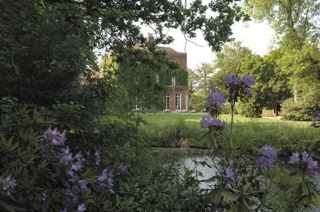Mulberry House