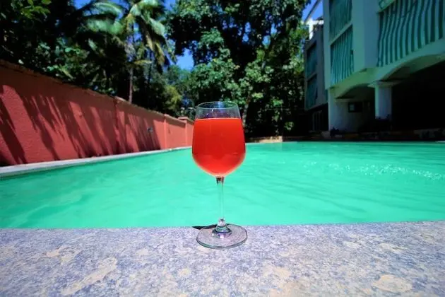 Mulberry Suites Vagator Beach Road - Havuz