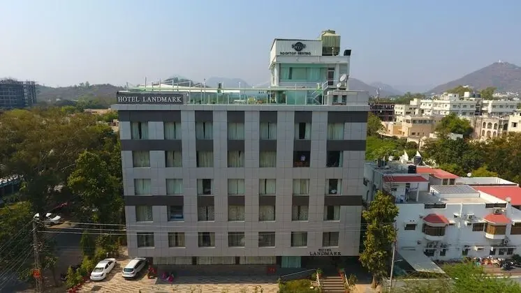 Hotel Mumbai House