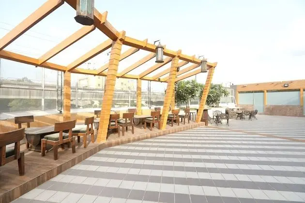Mumbai Metro - The Executive Hotel - Dış Mekanlar