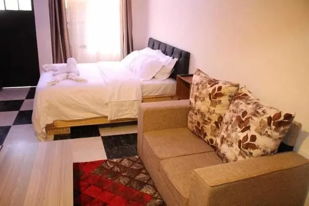Mum's Hotel Kikuyu