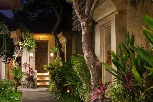 Munari Villa and Spa Batubulan - Dış Mekan