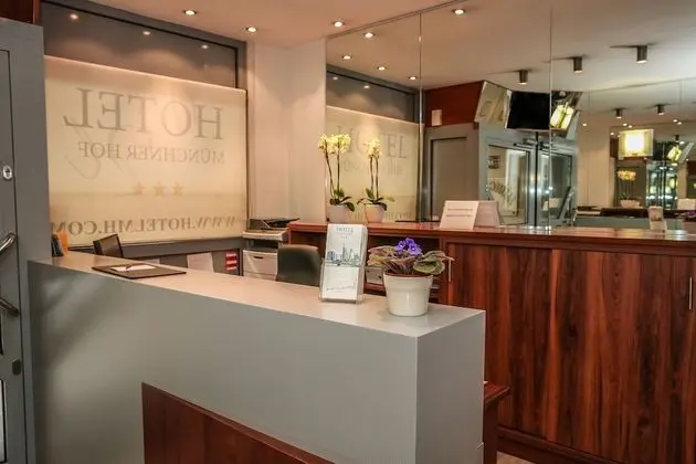 Hotel Münchner Hof - Lobi