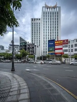 Muong Thanh Luxury Saigon Hotel - Dış Mekan