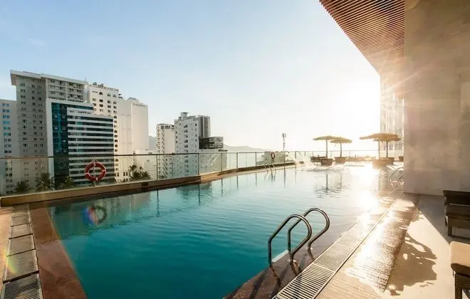 Muong Thanh Luxury Vien Trieu Hotel - Havuz