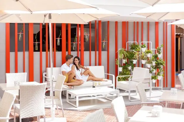 Mur Hotel Neptuno